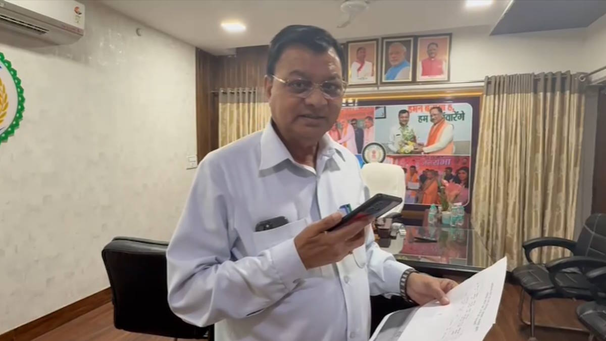 रेजा के बेटे ने किया 10वीं बोर्ड परीक्षा में टॉप, श्रम मंत्री लखन लाल देवांगन ने दी बधाई, दिया जाएगा 2 लाख