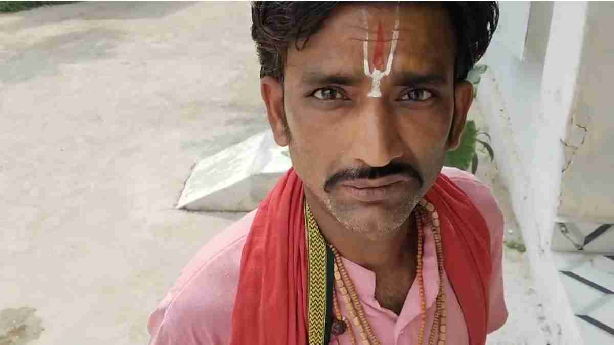 पकड़ा गया तिलकधारी चोर: भगवान को चढ़ाए इतने रुपए किए थे चोरी, कुर्ता पहनकर दोबारा पहुंचा मंदिर तो ग्रामीणों ने दबोचा