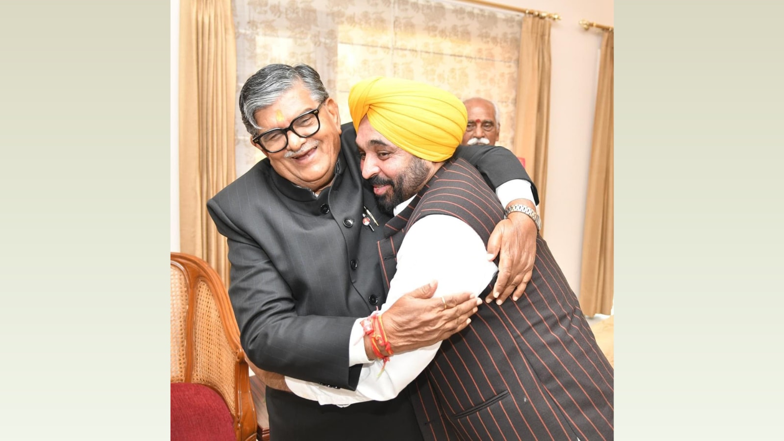 पंजाब-हरियाणा पानी मुद्दा : राज्यपाल गुलाब चंद कटारिया ने दी विशेष  विधानसभा सत्र को मंजूरी