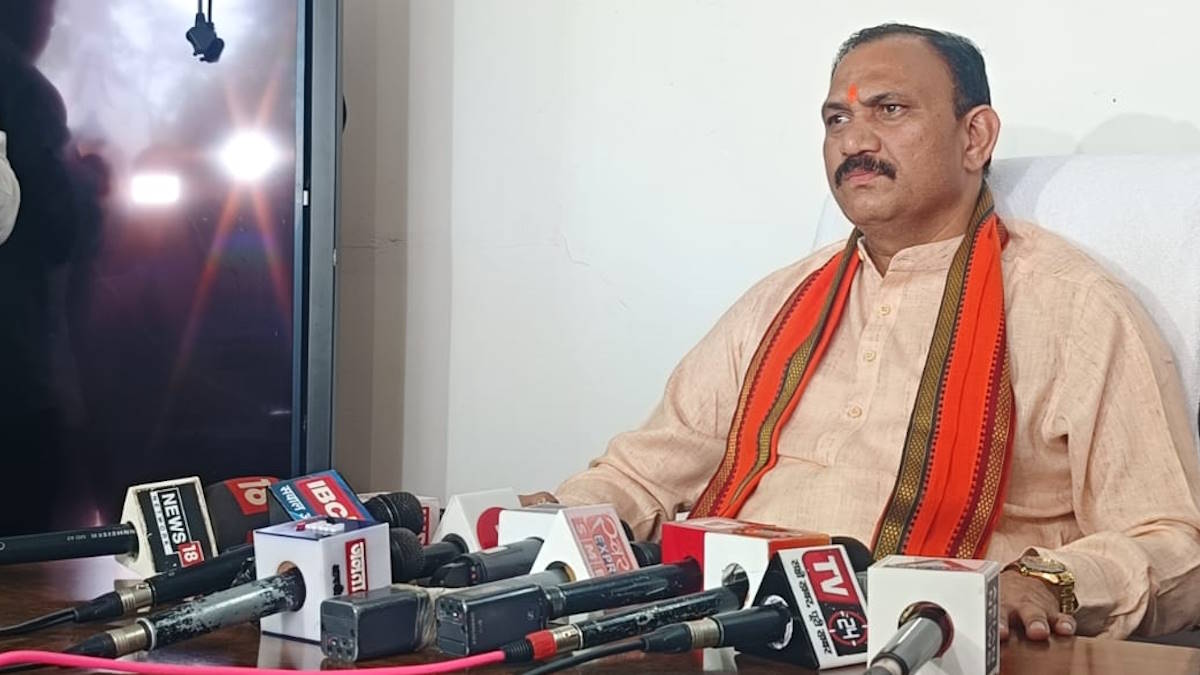 कोरोना के नए वैरियंट को लेकर चिंता को स्वास्थ्य मंत्री जायसवाल ने किया दूर, कहा- यह असरकारक नहीं, इमरजेंसी के लिए प्रदेश में पर्याप्त व्यवस्था…
