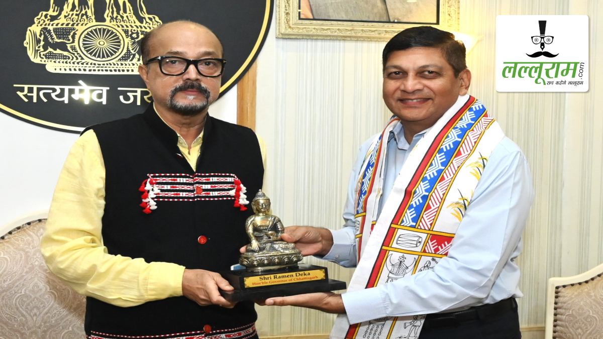 मुख्य सचिव अमिताभ जैन हुए सेवानिवृत्त: राज्यपाल रमेन डेका से की सौजन्य मुलाकात, राजकीय गमछा और स्मृति चिन्ह भेंट कर किया गया सम्मानित