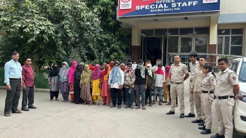 दिल्ली में अवैध रूप से रह रहे 66 बांग्लादेशी नागरिक गिरफ्तार : निगरानी से बचने नहीं रखते थे मोबाइल, हरियाणा से भागकर आए थे