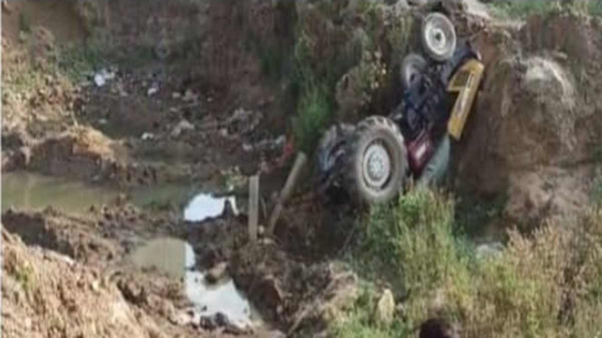 Accident Punpun River : तेज रफ्तार बनी मौत की वजह, पूनपुन नदी में गिरा ट्रैक्टर, चालक की मौके पर मौत