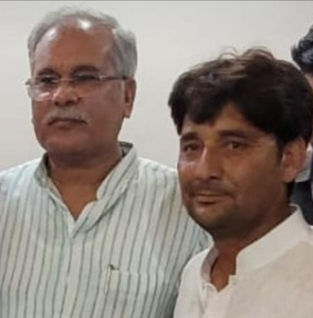 CG News: पूर्व मुख्यमंत्री भूपेश बघेल समेत किन-किन नेताओं के साथ है हसन आबिदी की तस्वीरें ? कहां से आया पटवारी के पति के पास 70 लाख! खेल कुछ और भी हैं ?