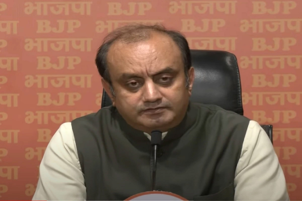 ‘संविधान को कूडे़दान में नहीं फेंकने देंगे…,’ वक्फ कानून पर सुधांशु त्रिवेदी का विपक्ष पर हमला, सपा और राजद को बताया ‘नमाजीवाद’ पार्टी