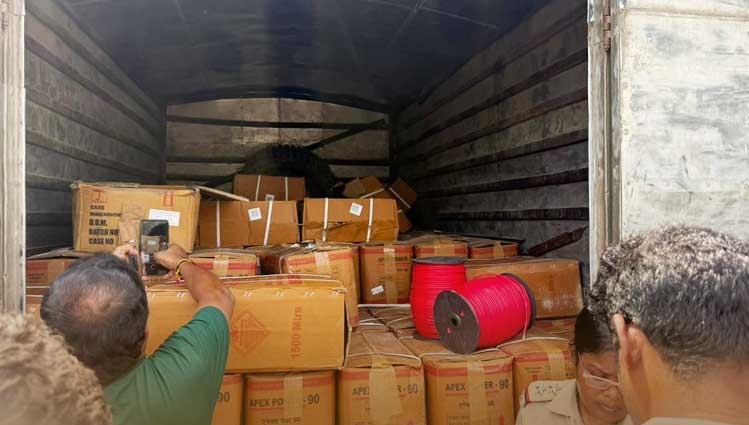 Odisha News: राउरकेला में 23,200 नग विस्फोटक जब्त, दो लोग हिरासत में
