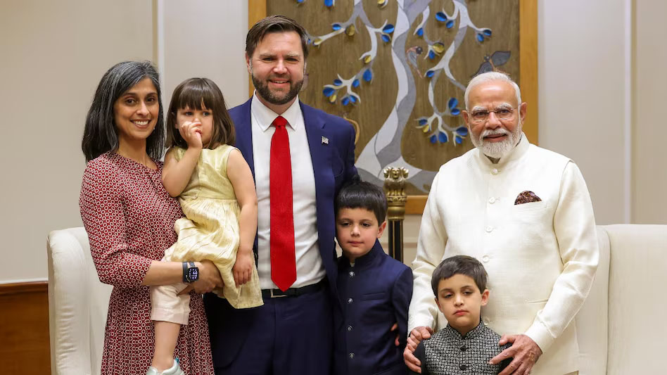 ‘मेरे बच्चों ने सफेद दाढ़ी-बाल देखकर PM मोदी को दादा मान लिया’, US की सेकंड लेडी उषा वेंस ने सुनाए भारत यात्रा के मजेदार किस्से