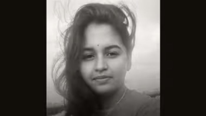 अंडर कंस्ट्रक्शन बिल्डिंग में युवती की 13वीं मंजिल से गिरकर मौत : दोस्तों के साथ कर रही थी पार्टी, रील बनाने के दौरान गिरी