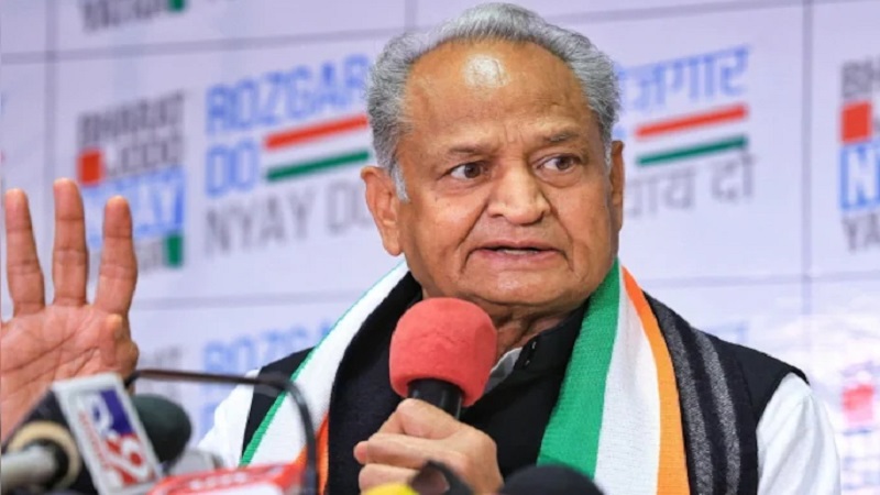 Rajasthan News: राजस्थान विश्वविद्यालय में छात्रसंघ चुनाव की मांग को लेकर भूख हड़ताल, अशोक गहलोत ने पुलिस कार्रवाई पर जताई कड़ी आपत्ति