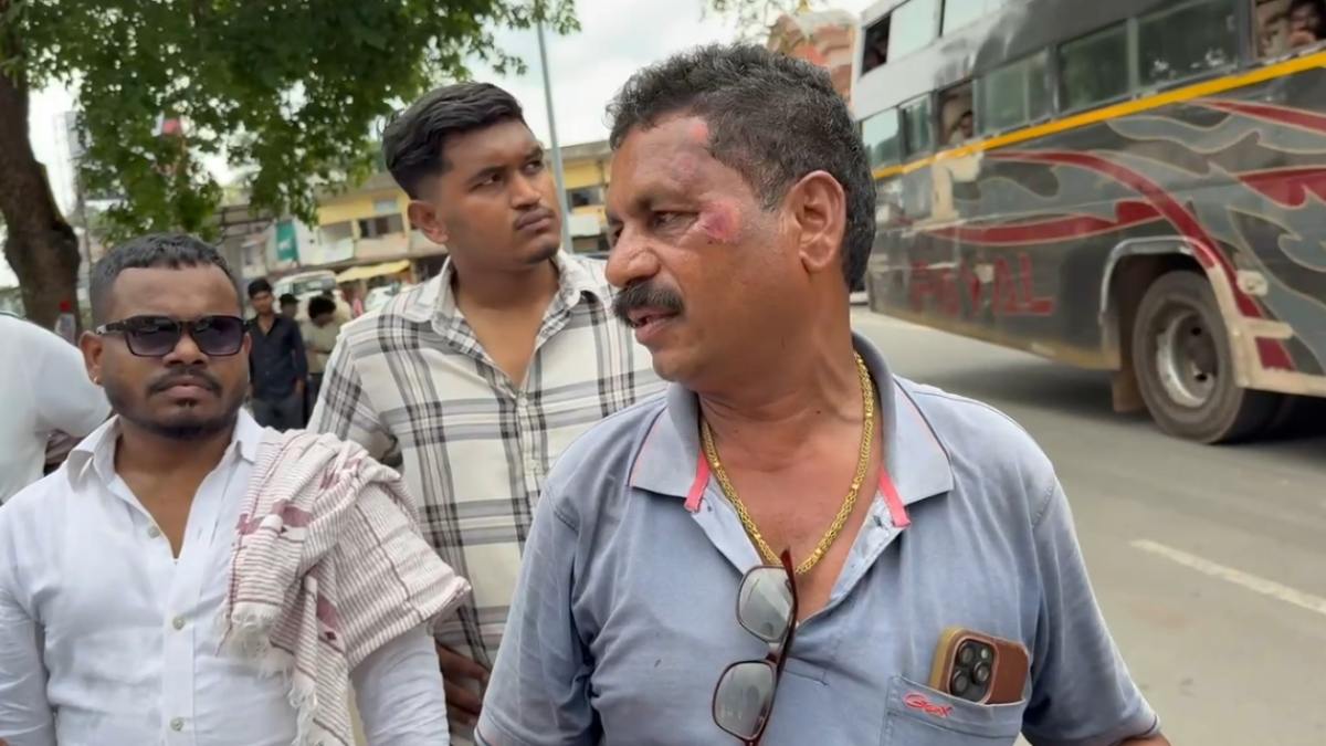 छत्तीसगढ़: जिसे सुरक्षा करना था, उसने ही नेता जी से की मारपीट, कांग्रेस प्रदेश सचिव ने धरना देकर की कार्रवाई की मांग…