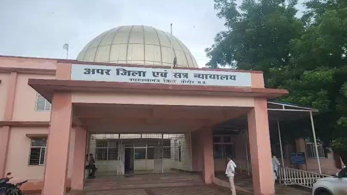 झूठे आरोपों से दोषमुक्त हुए 3 पत्रकार: 9 साल के लंबे इंतजार के बाद मिला इंसाफ, जानिए क्या है मामला