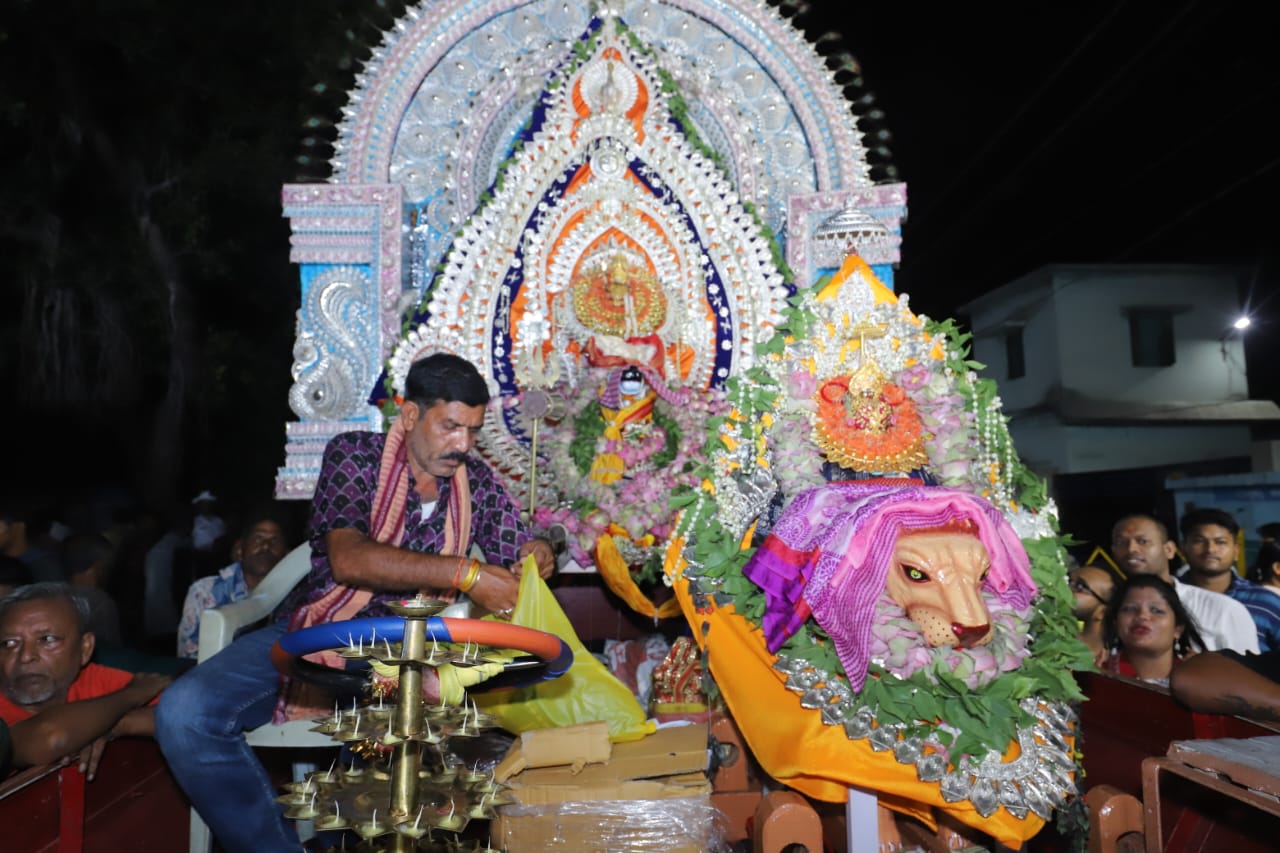 Sambalpur News: 60 पुलिस प्लाटून टीम की तैनाती में निकली Sital Sasthi Jatra