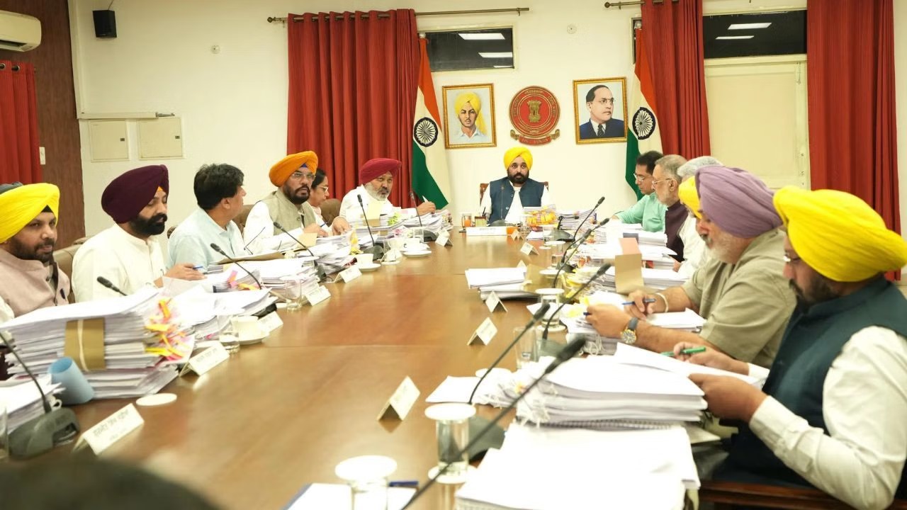 Punjab Cabinet Meeting : अब जबरन नहीं ली जाएगी किसानों की जमीन, पंजाब कैबिनेट ने दी लैंड पूलिंग नीति को मंजूरी