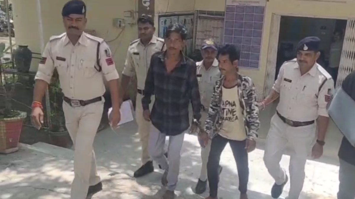 बायपास पर लूटपाट करने वाले गिरोह का पर्दाफाश: गैंग का सरगना और उसका साथी गिरफ्तार, वाहन चालकों पर पथराव कर वारदात को देते थे अंजाम 