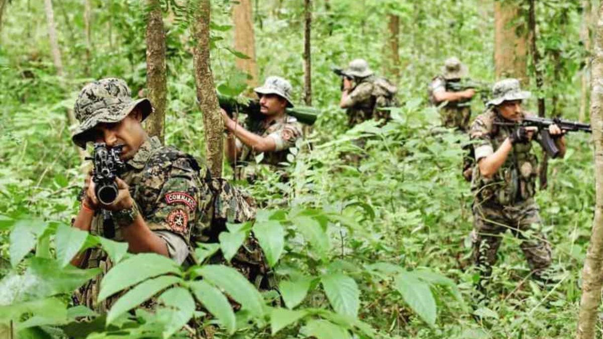 पुलिस-नक्सली मुठभेड़ अपडेट : नेशनल पार्क इलाके में भास्कर के बाद 2 और नक्सली ढेर, ऑटोमेटिक हथियार भी बरामद