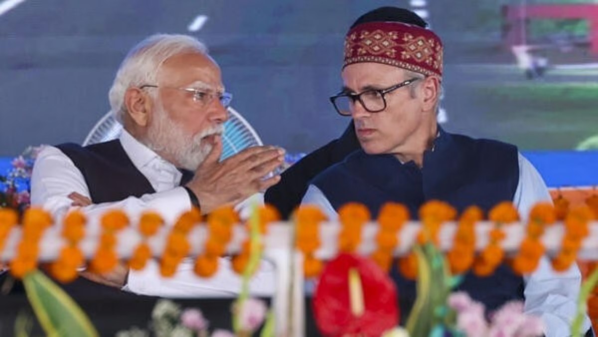 उमर अब्दुल्ला ने पीएम मोदी की तारीफ में पढ़े कसीदेः मोदी सरकार के 11 साल पूरे होने पर दिया बड़ा बयान, कहा-‘देखते हैं इस बार…,’