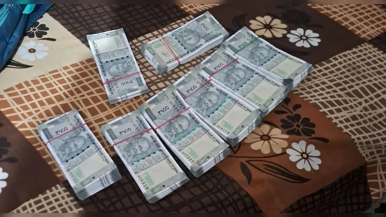 Rajasthan News: नकली नोटों के गोरखधंधे पर पुलिस का शिकंजा, 4 लाख से ज्यादा जाली नोट बरामद, गिरोह के नेटवर्क की तलाश जारी