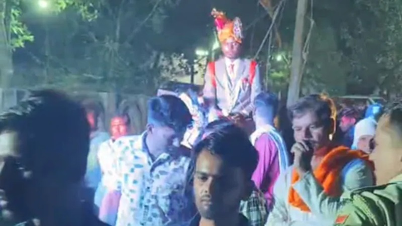 Rajasthan News: बारां में पुलिस के पहरे में निकली दलित दूल्हों की बारात