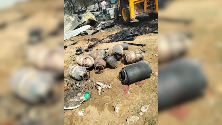 Rajasthan News: भीलवाड़ा में सिलेंडर ब्लास्ट, बुरी तरह झुलसी महिला और मासूम बच्ची