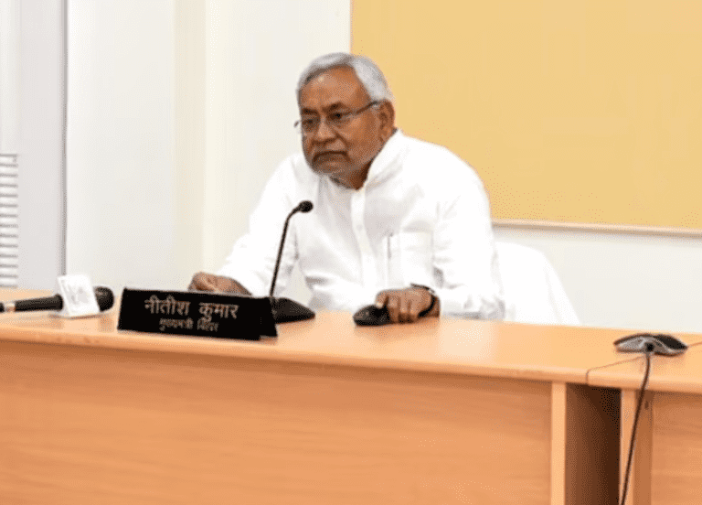 Bihar Jobs News: नीतीश सरकार ने दे दी खुशखबरी, 4858 पदों पर जल्द होगी भर्ती