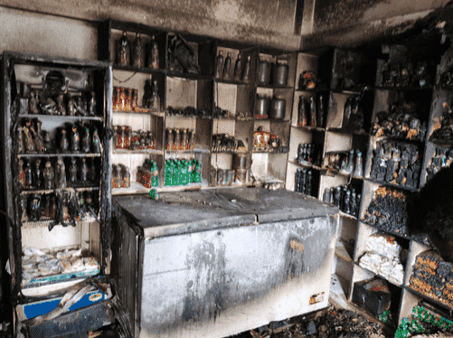 Bihar News: किराना की दुकान में लगी भीषण आग, 10 लाख रुपए का हुआ नुकसान