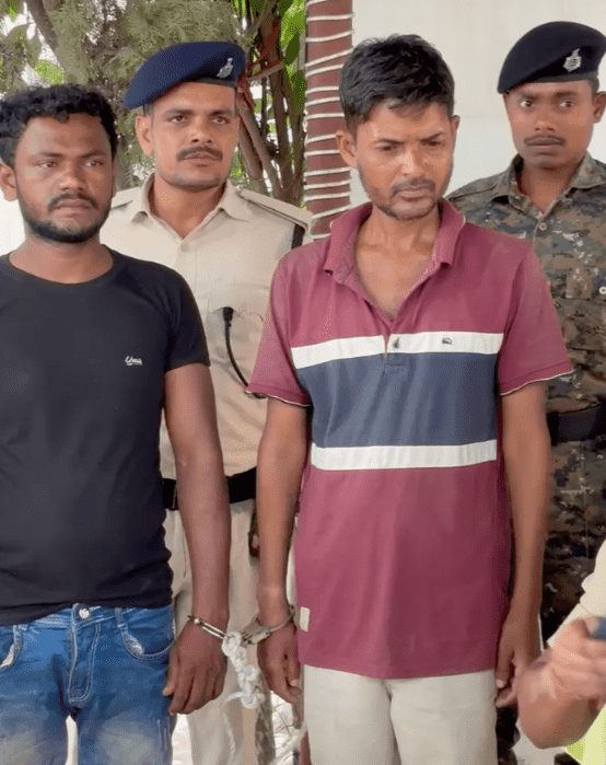 Bihar News: एनएच-28 पर एक ट्रक से एक क्विंटल 25 किलो गांजा बरामद, 2 तस्कर गिरफ्तार 
