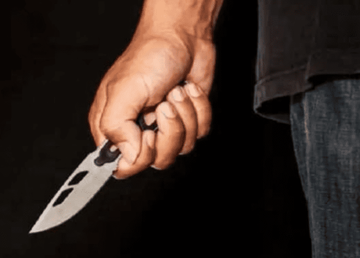 Bihar News: रिटायर्ड दारोगा के पुत्र ने ASI को मारा चाकू, हालत गंभीर