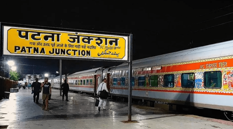 Bihar Railway News: भोले बाबा के भक्तों के लिए रेलवे ने कर ली तैयारी, पटना जंक्शन से चलेगी ये स्पेशल ट्रेन