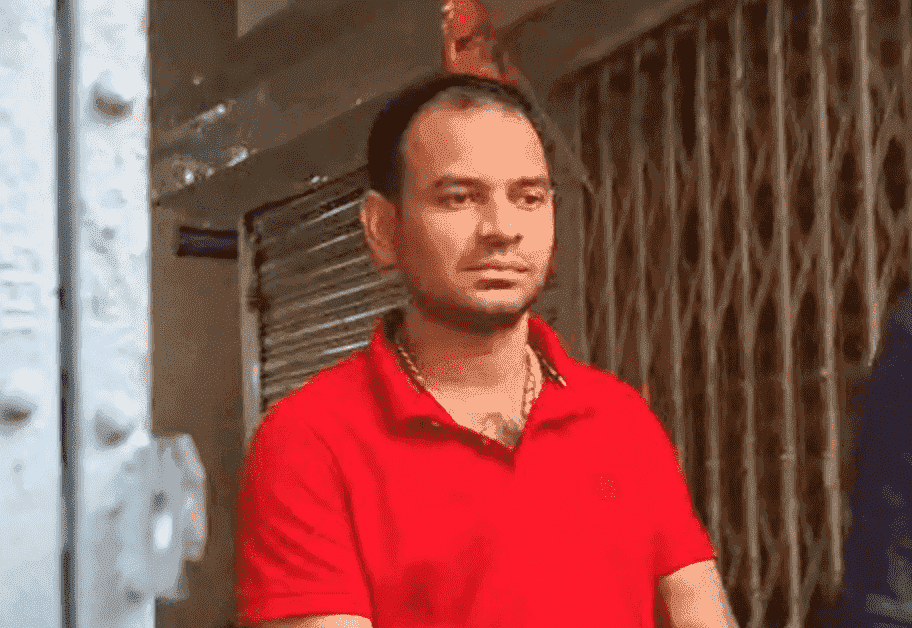 Bihar News: लालू के ‘बड़े लाल’ तेज प्रताप एकाएक पहुंचे आकाश यादव के घर, फिर पत्रकारों से कह दी यह बात…