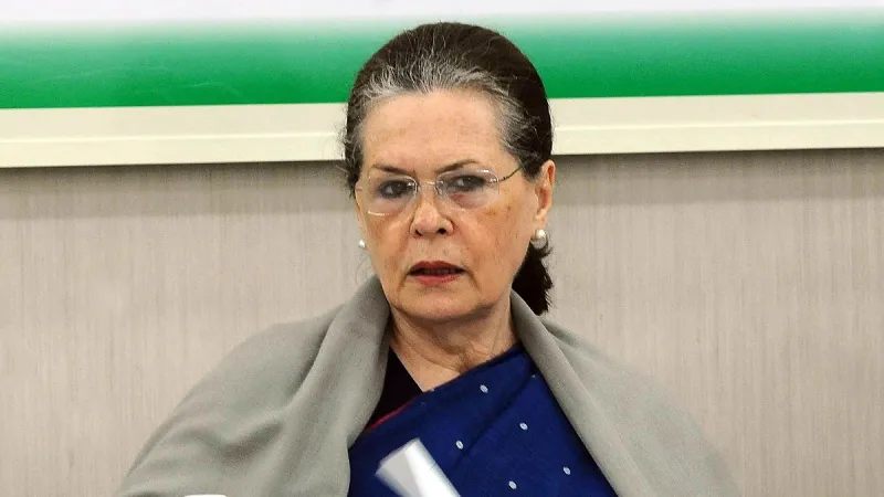 एक बार फिर कांग्रेस की पूर्व अध्यक्ष सोनिया गांधी की तबीयत बिगड़ी, गंगाराम अस्पताल में कराया गया एडमिट