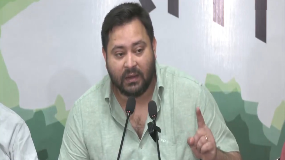 ‘नीतीश कुमार ने टेंशन में पेंशन बढ़ाया…’, तेजस्वी बोले- हमारी योजनाओं की नकल की