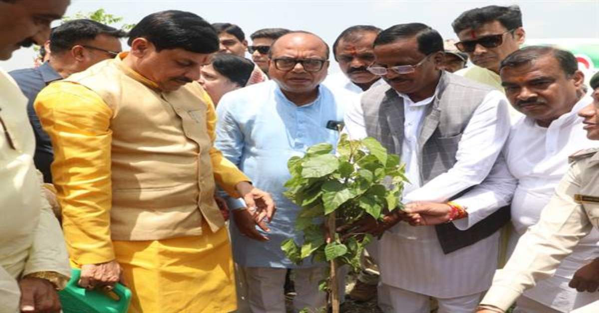 सीएम डॉ मोहन ने लगाया सिंदूर का पौधा: विश्व पर्यावरण दिवस पर उज्जैन में किया पौधारोपण, प्रदेशवासियों को दिया ये संदेश