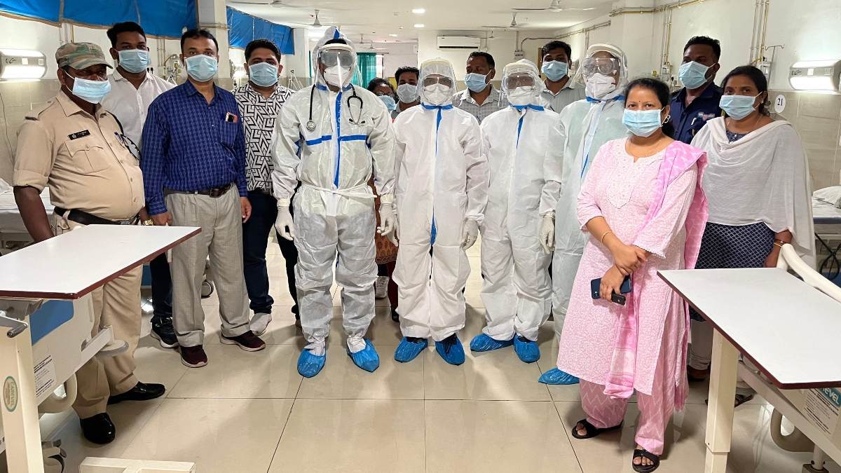 Covid 19 Alert : कोरोना के संभावित खतरे को लेकर मेडिकल कॉलेज में हुआ मॉक ड्रिल, आपात स्थिति से निपटने की तैयारियों का लिया गया जायजा