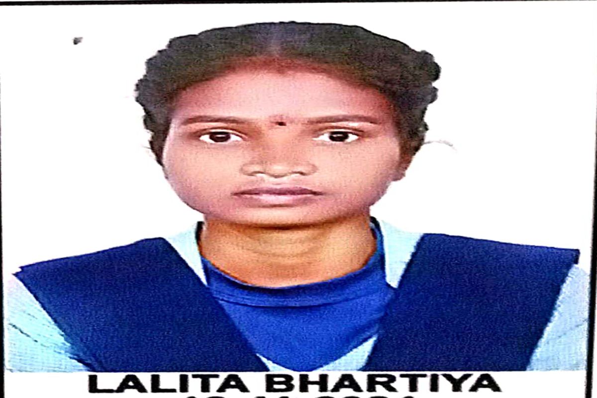 19 वर्षीय छात्रा का फिल्मी स्टाइल में अपहरणः 2 बाइक पर सवार युवक जबरन बिठाकर भाग खड़े हुए, कुछ दिन पहले 1 नाबालिग छात्र को छत्तीसगढ़ से किया था बरामद