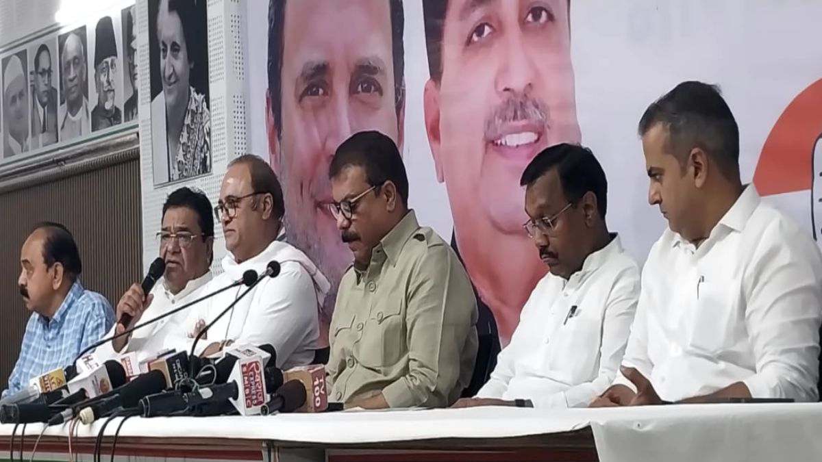 RSS आदिवासी क्षेत्रों में सक्रिय: उमंग सिंघार बोले-कमलनाथ सरकार ने सवा 3 लाख पट्टे बांटे, बीजेपी सत्ता में आई तो रोक लगा दी, साढ़े 6 लाख आवेदन पेंडिंग