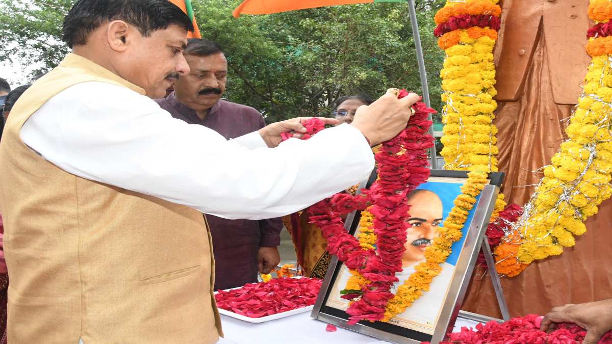 डॉ श्यामा प्रसाद मुखर्जी बलिदान दिवसः CM मोहन ने कहा- उनके योगदान को भुलाया नहीं जा सकता, प्रदेश अध्यक्ष VD शर्मा बोले- उनके दिखाए रास्ते पर चलेंगे