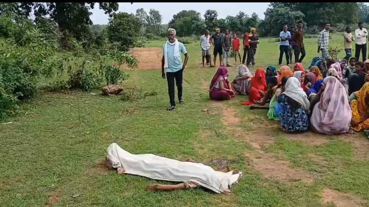 मौत बनकर दौड़ा रेत से भरा ट्रैक्टर: चोरी की रेत ला रहे ट्रैक्टर से नाबालिग छात्र की कुचलकर मौत, चालक फरार