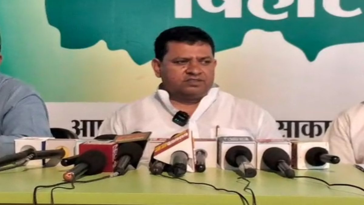 युवा राजद ने लिया बड़ा फैसला, नीतीश राज में हो रहे अपराध-बलात्कार की घटनाओं को घर-घर जाकर बताएंगे कार्यकर्ता