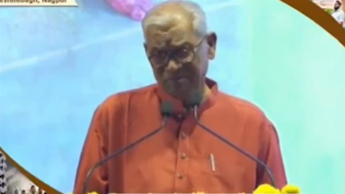 बड़ी खबर : RSS मुख्यालय में बोले दिग्गज आदिवासी नेता अरविंद नेताम, ‘धर्मांतरण सबसे बड़ी समस्या, संघ के साथ मिलकर करेंगे इसका समाधान…’