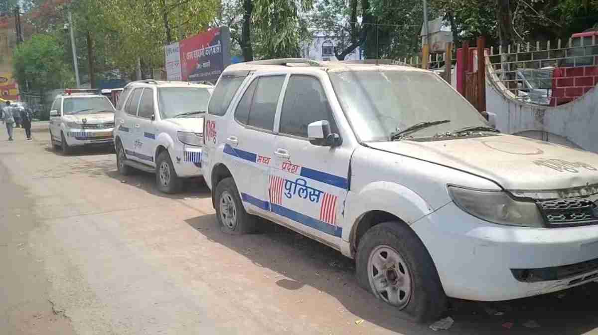 पुलिस बुलाएं मगर कैसे? डायल 100 की सुविधा हुई प्रभावित, 13 में से 8 वाहन खराब, किराए की गाड़ियों से चलाना पड़ रहा काम