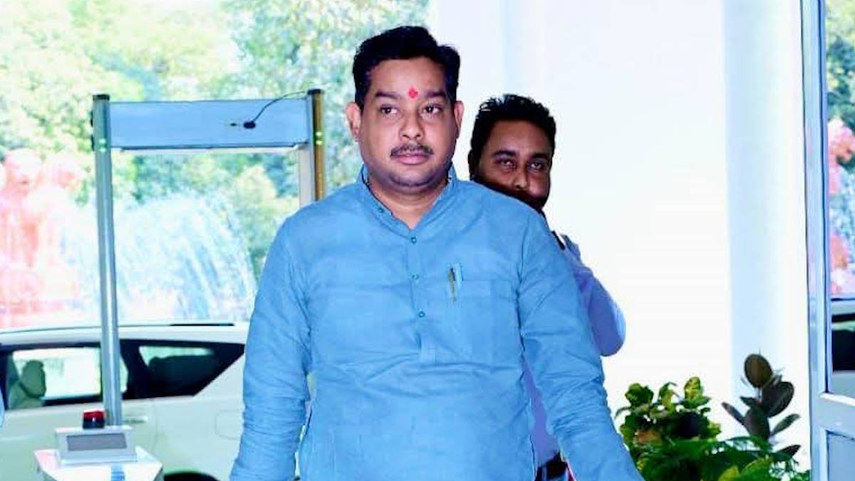 विधायक बालेश्वर साहू के खिलाफ एफआईआर दर्ज, पड़ोसी ने लगाया मां, पत्नी और जीजा से मारपीट का आरोप…