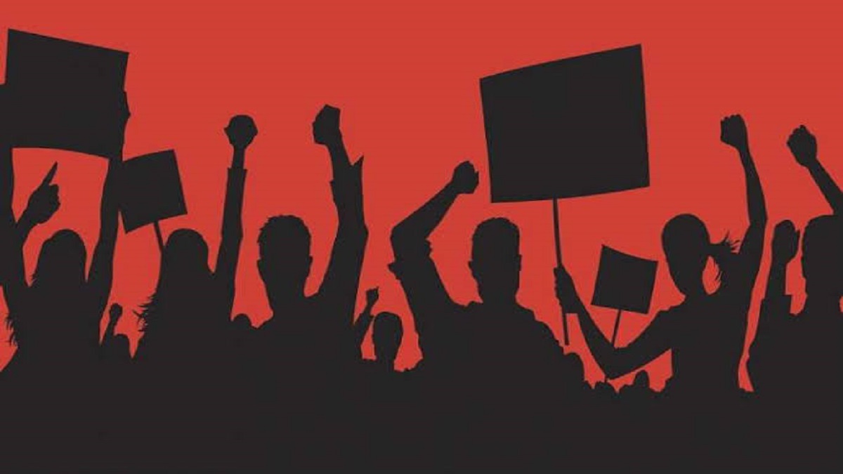 Begusarai Plant Protest : बेगूसराय में कोल्ड ड्रिंग कंपनी प्लांट के खिलाफ 15 किमी पदयात्रा, जानें क्यों उग्र हुआ जनाक्रोश