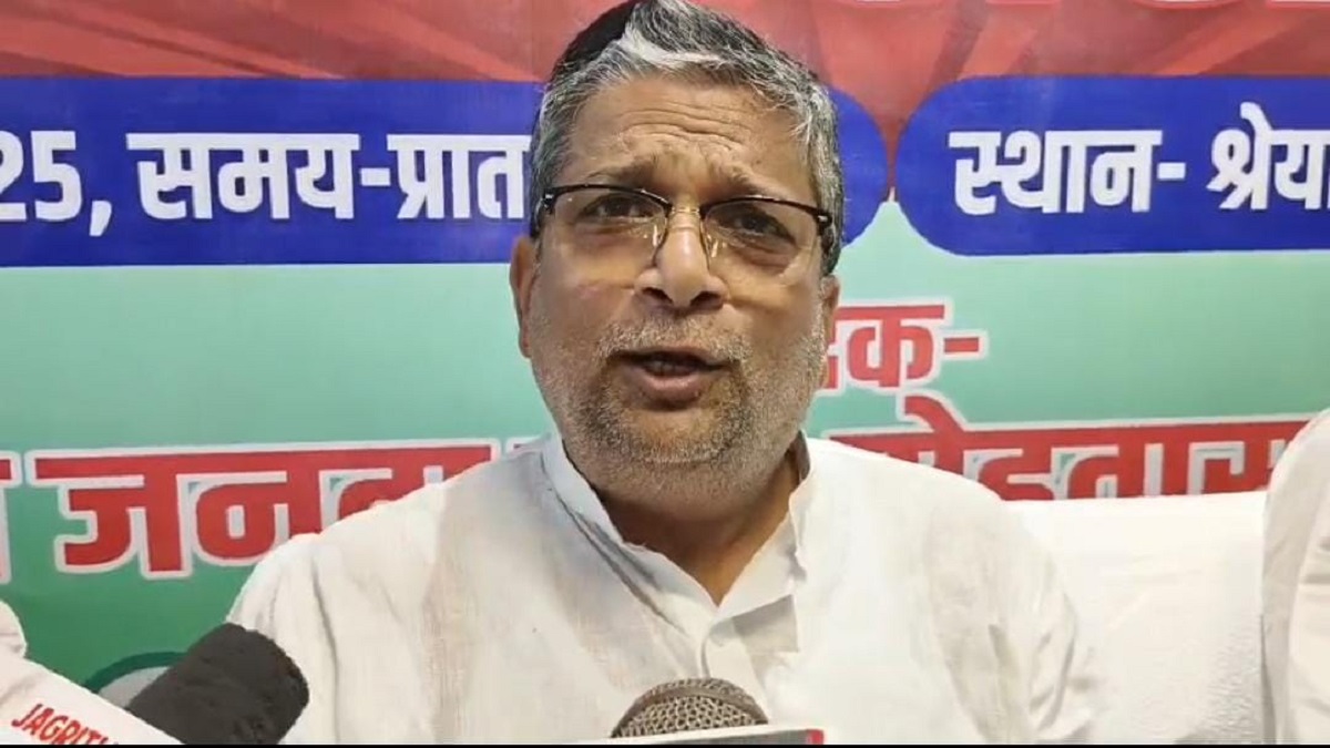 बिहार के पूर्व मंत्री ने राजद के इस नेता को बताया हीरो,कहा -मुख्यमंत्री की कुर्सी इनको ही सौंपेगी जनता