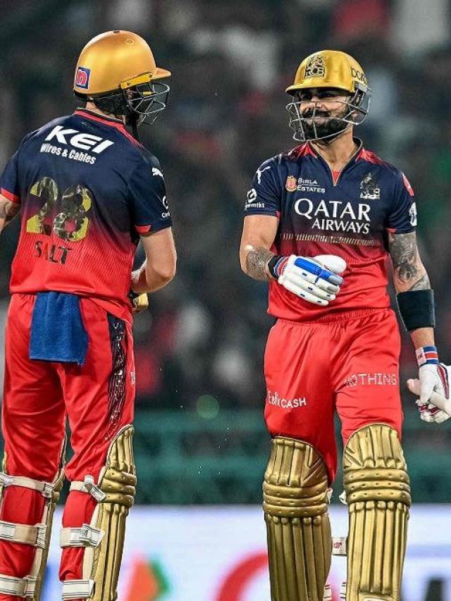 RCB फैंस की PHOTOS वायरल: किसी ने घुटने के बल चढ़ी सीढ़ियां, तो कोई कर रहा कोहली की पूजा…
