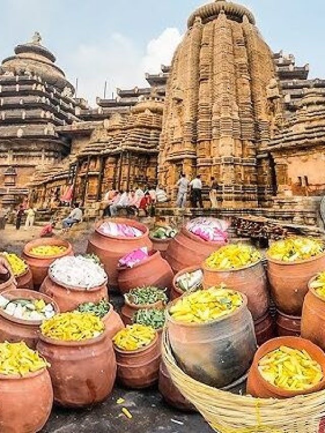Jagannath Temple Mystery: अनूठी है जगन्नाथ मंदिर की रसोई, रोजाना 25 हजार से अधिक श्रद्धालु  ग्रहण करते हैं प्रसाद…