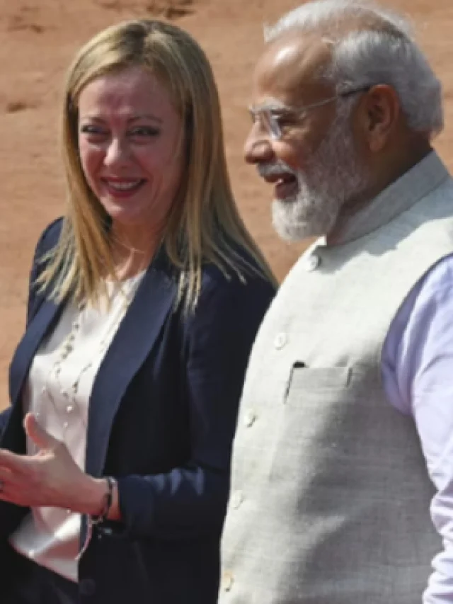 G7 summit: प्रधानमंत्री नरेंद्र मोदी ने वैश्विक नेताओं से की मुलाकात, देखें तस्वीर