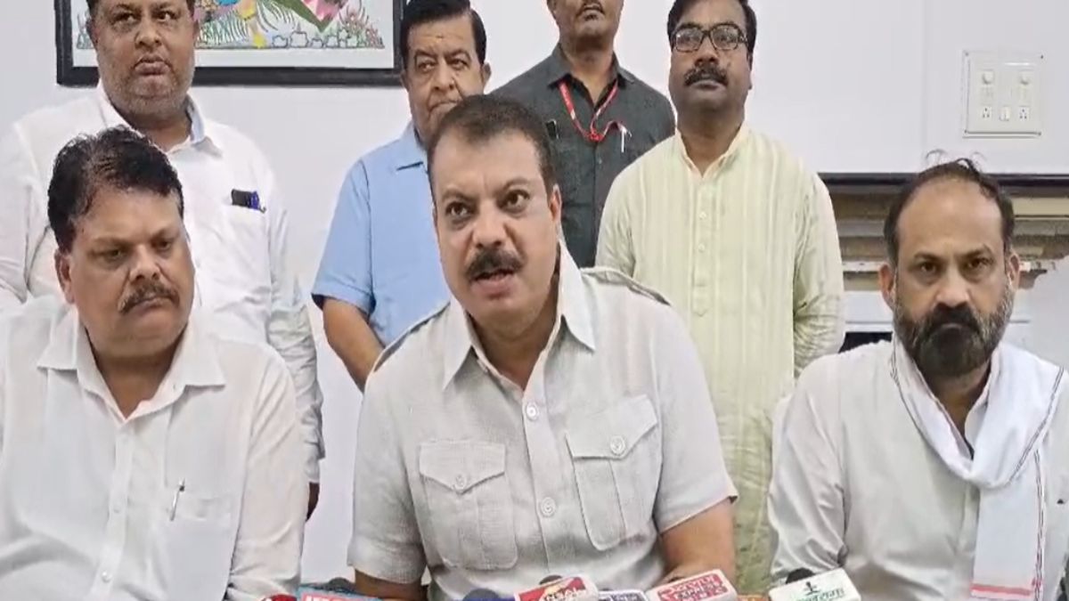 आदिवासियों ने महाकौशल को बना रखा कांग्रेस का अभेद किलाः उमंग सिंघार बोले- बीजेपी नहीं जीत पा रही महाकौशल के 11 सीट