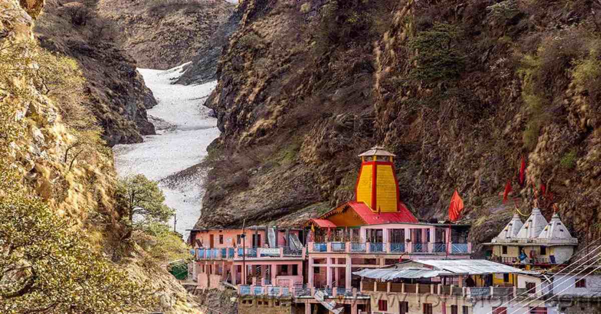 दिल खोलकर दानः यमुनोत्री की खुली दानपेटी, मात्र 1 महीने में लोगों ने चढ़ाया है इतने लाख का चढ़ावा…