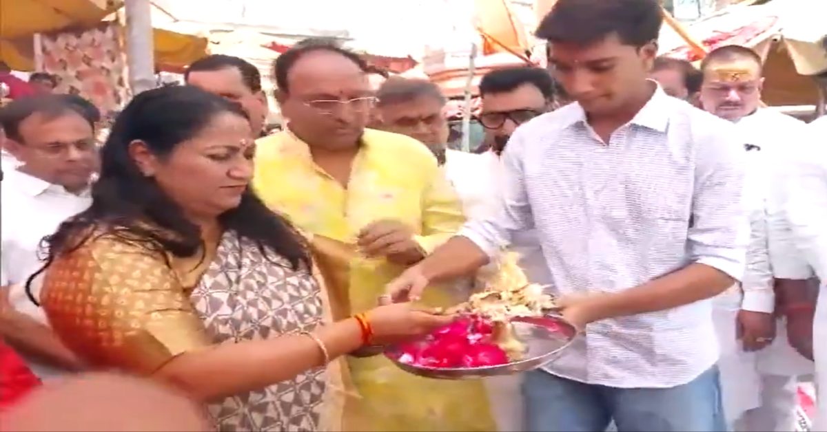 सीएम रेखा गुप्ता पहुंची हरिद्वार, गंगा जी में लगाई डुबकी, यमुना को स्वच्छ और सुंदर बनाने का लिया संकल्प