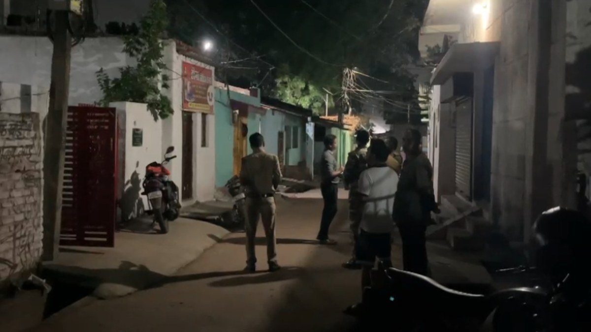 CG Breaking News: पुरानी रंजिश के चलते दो पक्षों में विवाद, गोली चलने की सूचना से मचा हड़कंप, जांच में जुटी पुलिस
